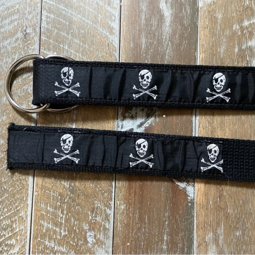 Leather Man Ltd Kids D-Ring Canvas Belt Pirate Skull Crossbones Size Small